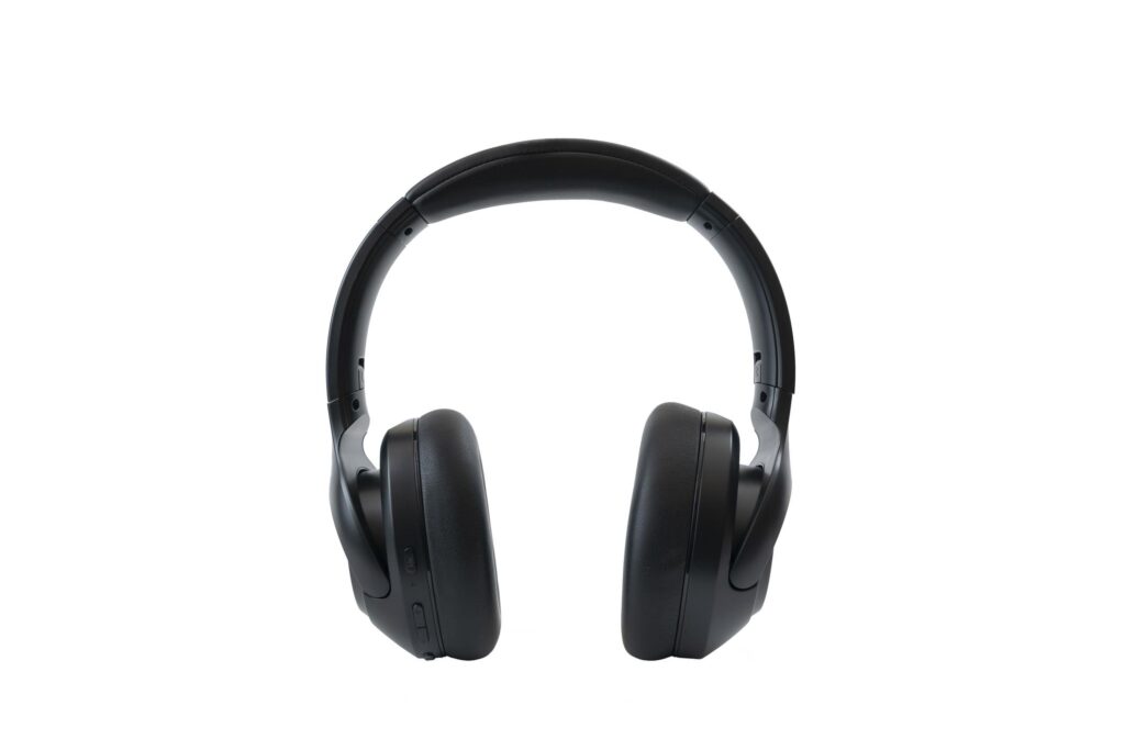 Over-ear wired headphones for laptop and computer audio